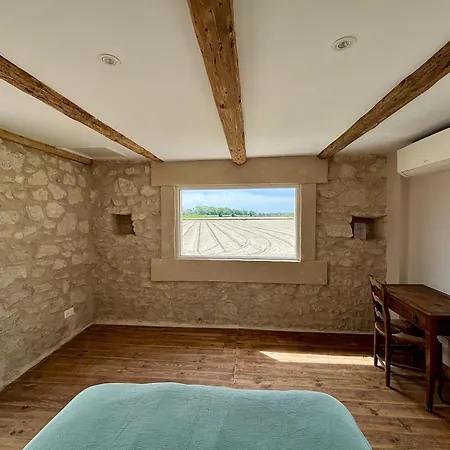 Peaceful Provence - Modern Countryside Tower Nyaraló